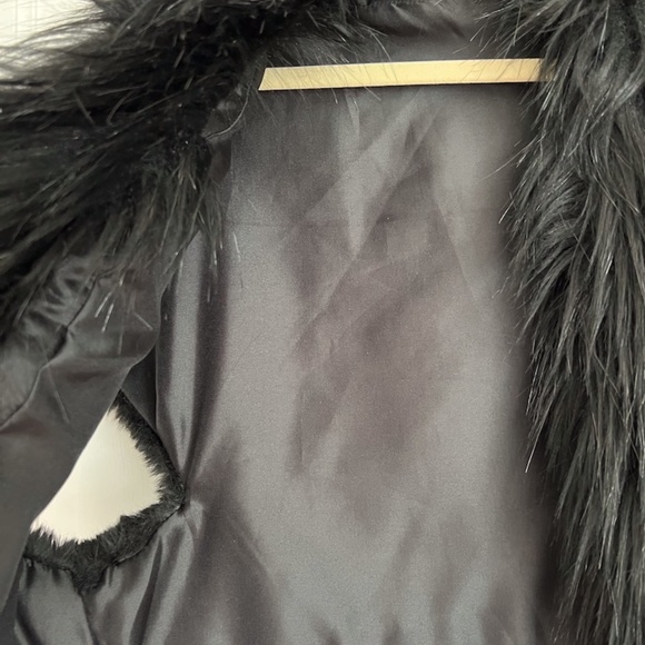 Saks Fifth Avenue Red Label Faux Fur Bolero - Picture 4 of 5